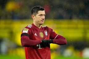 爱游戏官方网站- 莱万多夫斯基单赛季 