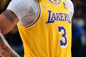 爱游戏官方网站-浓眉哥在利物浦比赛中刷新纪录，最后时刻胜出引发热议！引发球迷热议的简单介绍