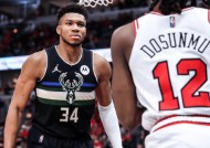 爱游戏登录入口-包含字母哥官方宣布领先优势明显新规，公牛引发争议！赢得满堂喝彩的词条